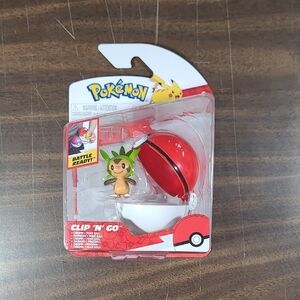 Pokemon Clip 'N' Go Chespin with Red Pokeball